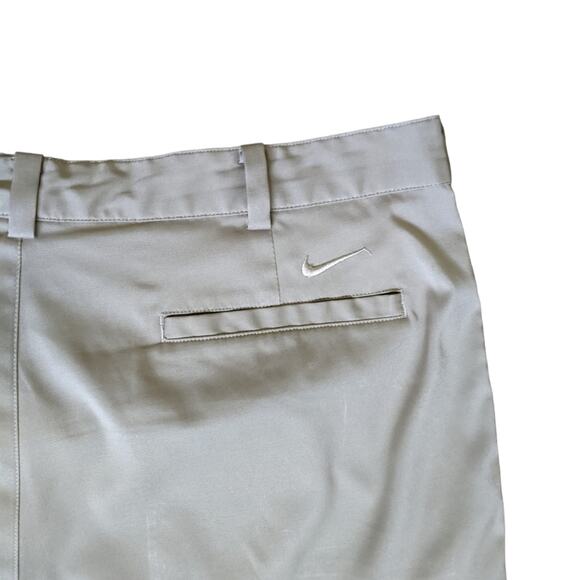 Nike Men's Dri-Fit Flat Front Golf Shorts Sz36 - Picture 5 of 7